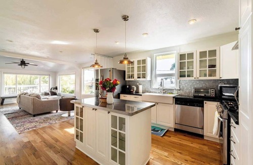 Richmond Beach Apartment | Orca Haven ~ 2BR w/Scenic Views in Richmond Beach