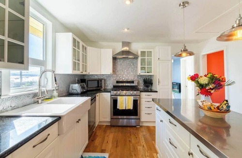 Richmond Beach Apartment | Orca Haven ~ 2BR w/Scenic Views in Richmond Beach