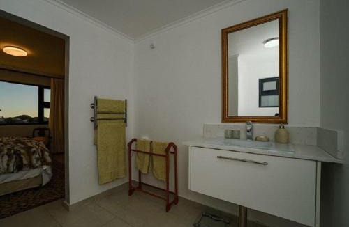 Yzerfontein Apartment | Orca House