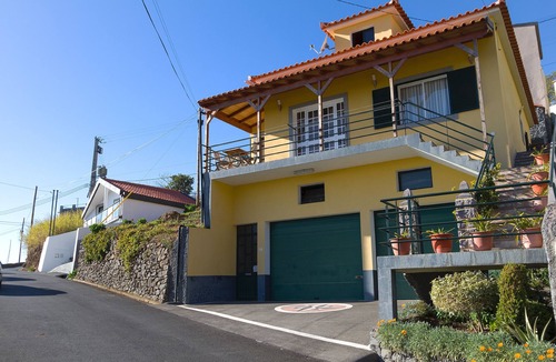 Lombo do Doutor Cottage | Orchid Typical Madeira House