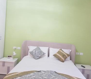 San Donato-San Vitale House | Orchidea