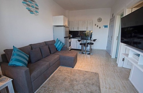 Al Ahyaa Apartment | Orfi/Charming 1bedroom seaview/wifi apt in resort