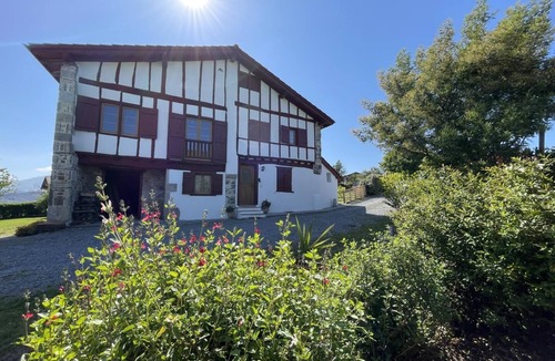 Saint-Pee-sur-Nivelle House | Orgabidea - Saint-pee-sur-nivelle