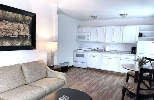 Daytona Beach Hotel | Organic Beach Retreat