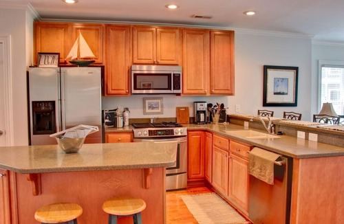 Oriental Condo | Oriental Harbor Place, B-8 - Unwind by the water
