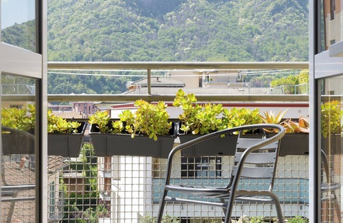 Como Apartment | Original 1937 Terragni apartment within walking distance of historic center