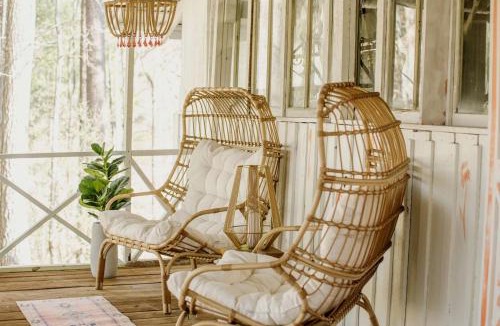 Tracy City House | Originality Unleashed: Pet-Friendly Cabin Retreat for Family Fun in Tracy City