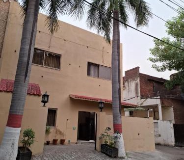 Gulberg Hotel | Orion Hotel