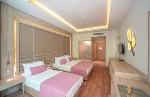Icmeler Hotel | Orka Lotus Beach