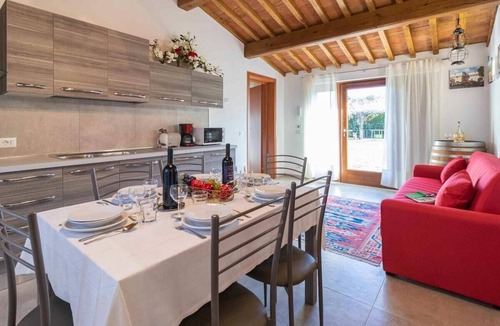 Colle di Compito Villa | Orlando, private pool house, A/C, WiFi. Lucca.
