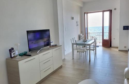 Cannittello House | Orme sulla sabbia