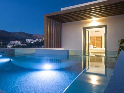 Kini Hotel | Oro Suites