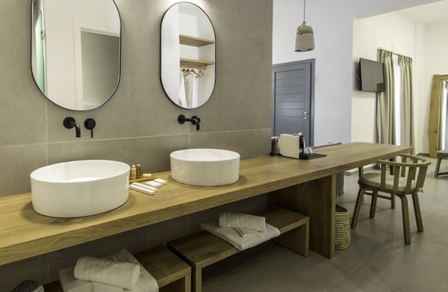 Kini House | Oro Suites