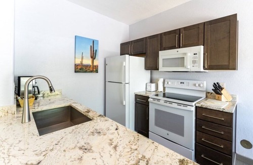 Worldmark Apartment | Oro Valley | Couples Desert Hideout | Pool + Hot Tub