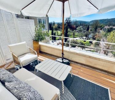 Giverny Apartment | Orpheus Lodge