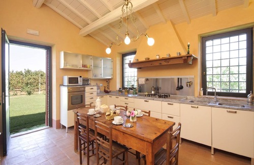 Orte House | Orte Villa for 8 with Parking