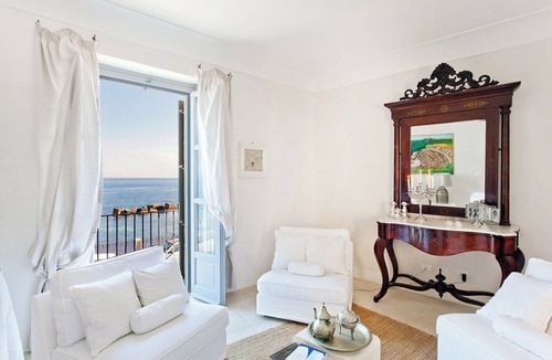 Ortigia Villa | Ortigia - Three Bedroom Villa, Sleeps 6