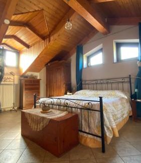Front Apartment | Orto del pettirosso Appartamento con piscina privata e BBQ