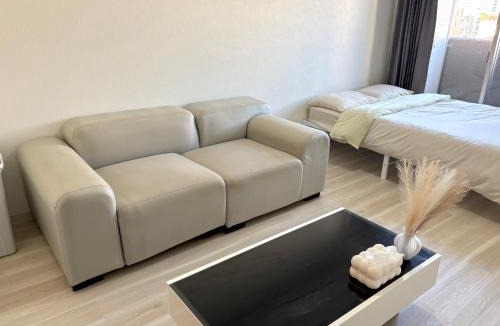 Naniwa Apartment | Osaka Luxe Stay 1