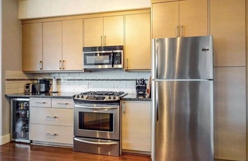 Osoyoos Condo | Osoyoos Lakefront, Perfect Summer Vacation Spot, Pool, Hot Tub and Private Beach