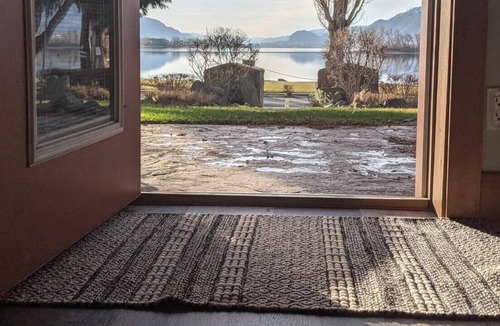 Okanagan-Similkameen House | Osoyoos Lakeside Spacious Townhouse with 3 Bedrooms & 2.5 Baths!