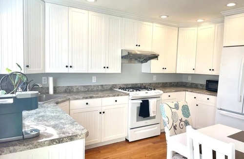 Point Pleasant Beach House | OSP202 | 4 BR 3.5 bath sleeps up to 10, outdoor oasis POOL, linens included!