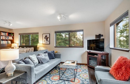 Coupeville Hotel | Osprey Nest