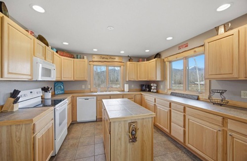 Florence House | Osprey Riverfront Cabin