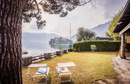 Ossuccio Villa | Ossuccio Villa Darsena private lakeside villa with pool by Italian Apartments.