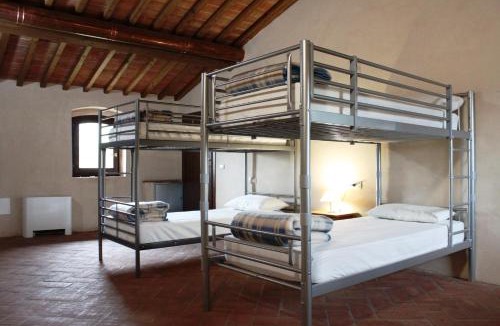 Abbadia a Isola Hostel | Ostello Contessa Ava dei Lambardi