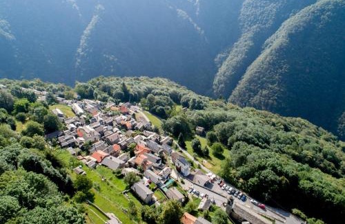 Cicogna Hostel | Ostello ValGrande