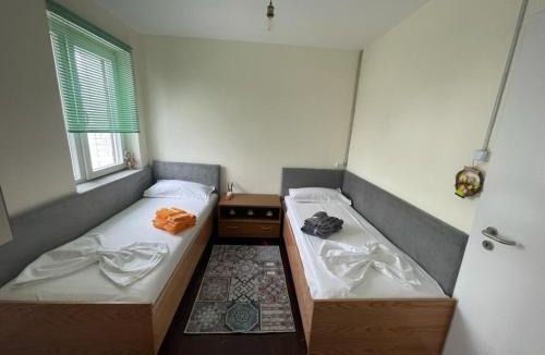Freirachdorf Hostel | Osteria Mediterranean