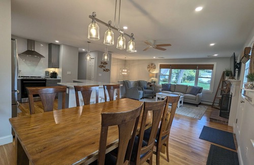 Osterville House | Osterville - close to town & beach, AC, beach pass
