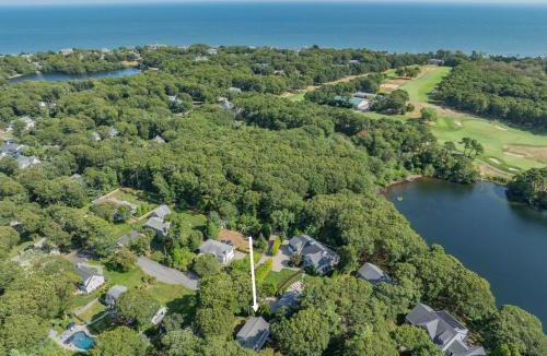 Wianno House | Osterville Retreat – A/C, WiFi Pet-Friendly