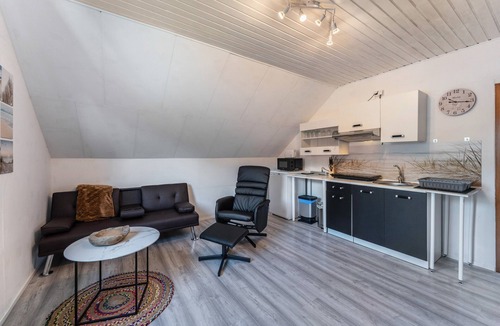 Vogelsang-Grunholz Apartment | Ostseeclick Damp – Beachside Apartment with 2 Free E-Bikes