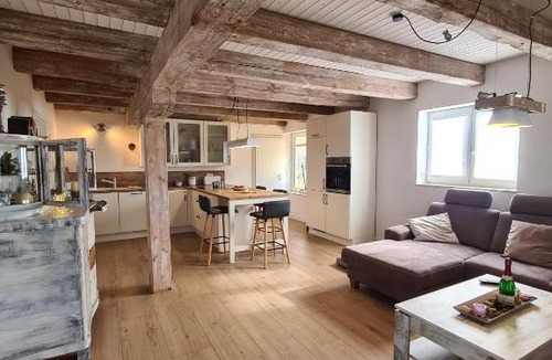 Jakobsdorf House | Ostseenahes Ferienhaus mit 3 Schlafzimmern und großem Naturgarten