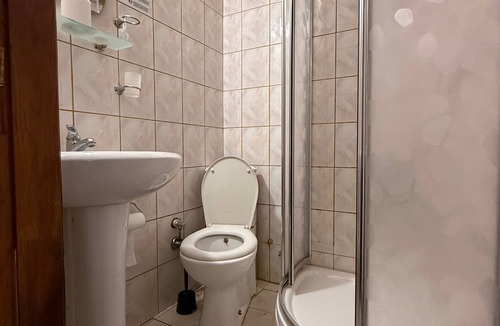 Kadikoy Hotel | Otel Parpali