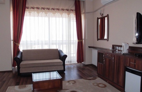 Tire Hotel | Otel Tirem
