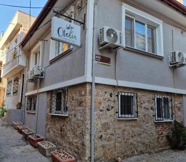 Ayvalik City Center House | OTELIA PANSIYON