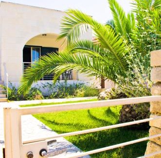 Otranto House | Otranto: independent villa in an elegant residential area, 550m from the sea