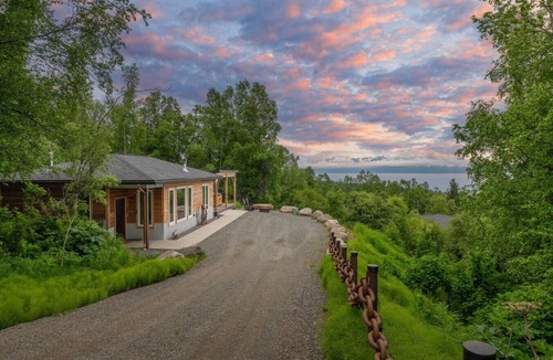 Homer House | Otter`s Den