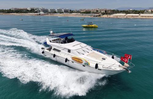Titreyengol Boat Rental | Ottoman 07 Private Yacht Experience