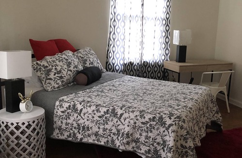 Gallipolis House | “our little checkered past” Gallipolis No cleaning fee and no Taxes all include.