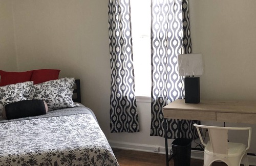 Gallipolis House | “our little checkered past” Gallipolis No cleaning fee and no Taxes all include.