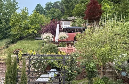 Lindenberg House | Our small chalet in the heart of the Palatinate Forest. Relaxation, hiking, romance.