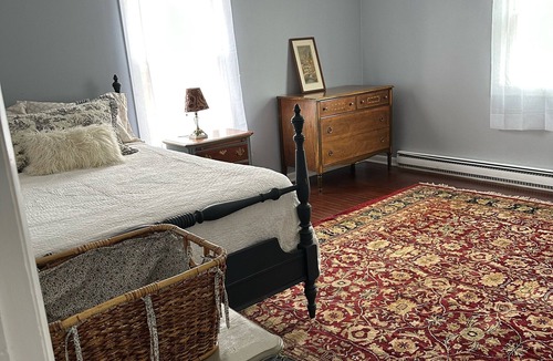 Laurens House | Out in Left Field Home in Country Farm setting