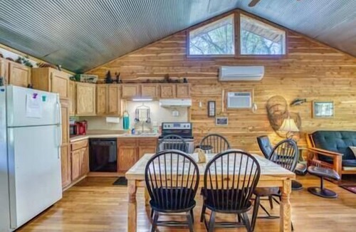 Norfork Cabin | Outdoor Adventure Cabin, 2BR w/HOT TUB