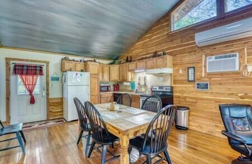 Norfork Cabin | Outdoor Adventure Cabin, 2BR w/HOT TUB