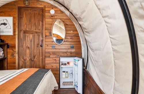 Virgin Cabin | Outdoor experience, Wagon w/K Bed, BBQ Grill &