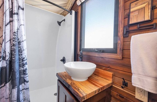 Virgin Cabin | Outdoor experience, Wagon w/K Bed, BBQ Grill &